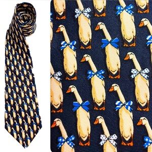 BROOKS BROTHERS 100% Silk Goose Print Luxury Neck Tie Handmade In USA